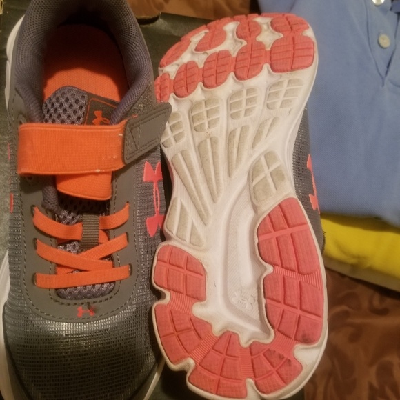 Sneakers - Picture 1 of 3